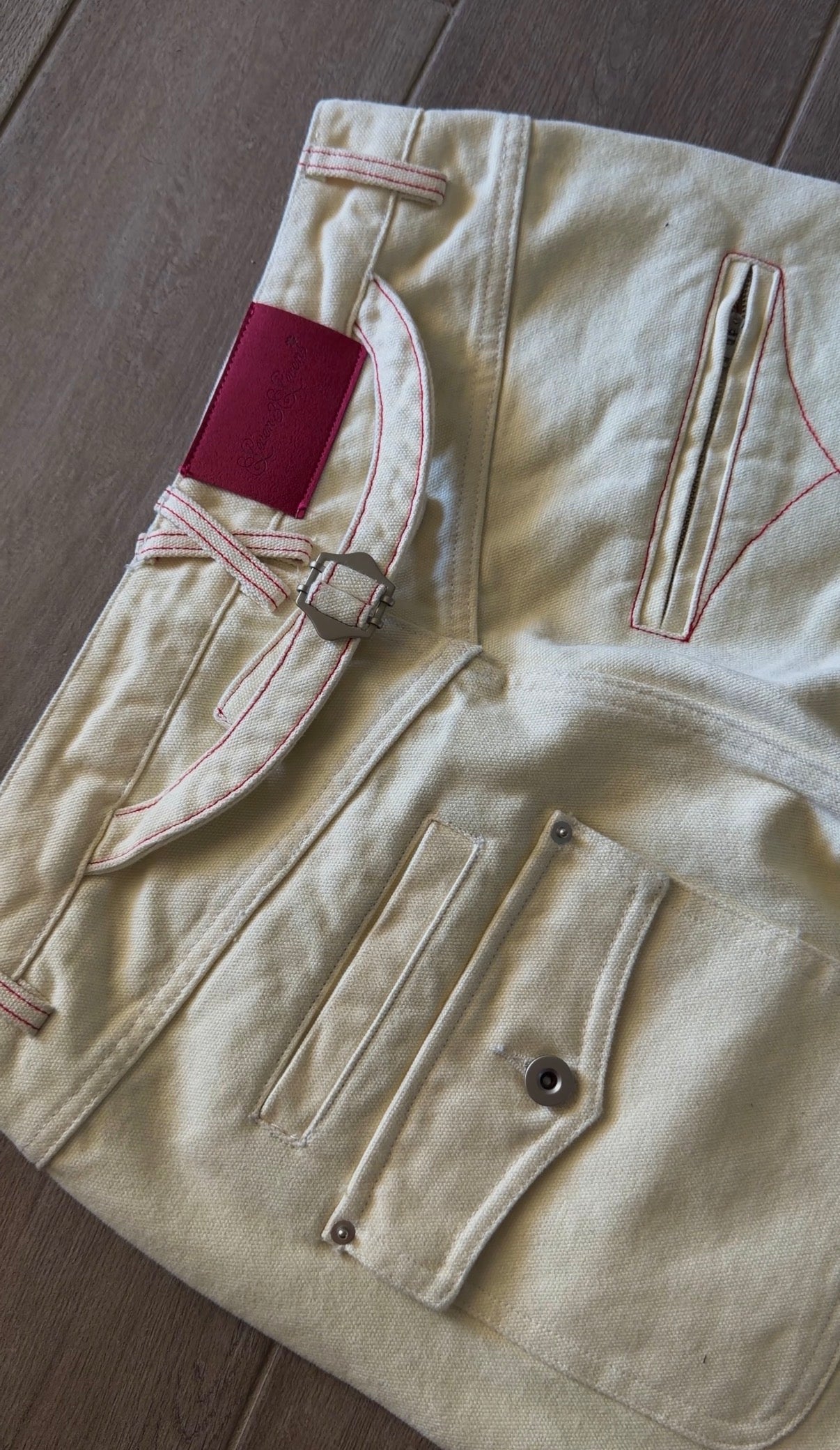 Cream canvas (PREORDER)